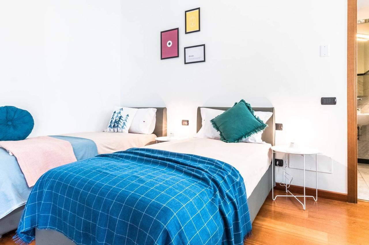Hintown Duomo Via Baracchini Apartman Milánó Kültér fotó