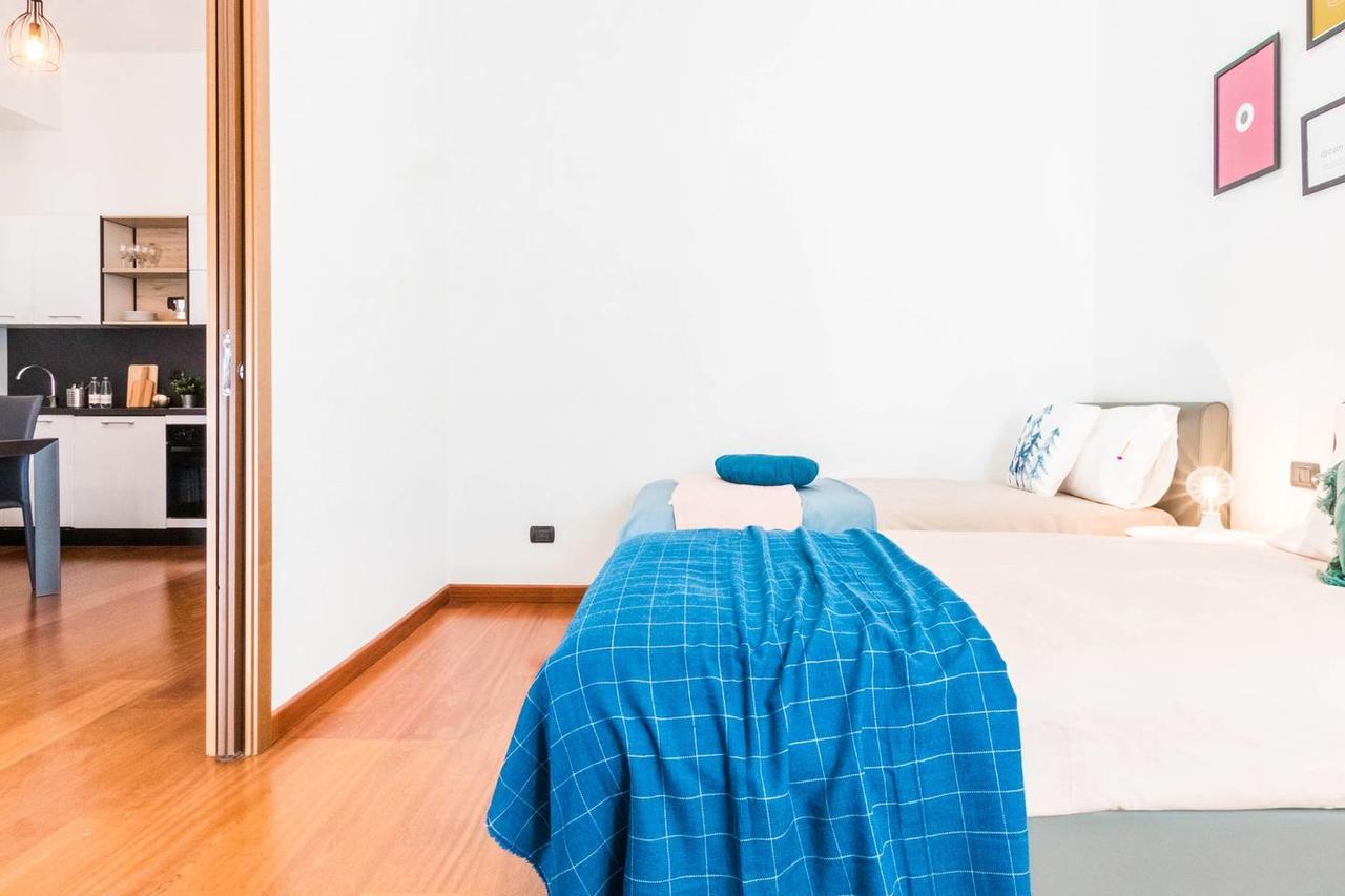 Hintown Duomo Via Baracchini Apartman Milánó Kültér fotó
