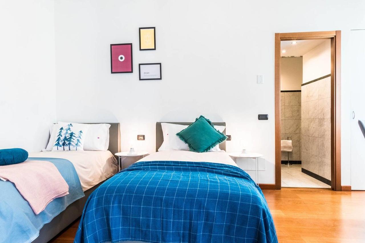 Hintown Duomo Via Baracchini Apartman Milánó Kültér fotó