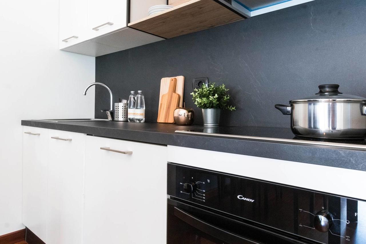 Hintown Duomo Via Baracchini Apartman Milánó Kültér fotó